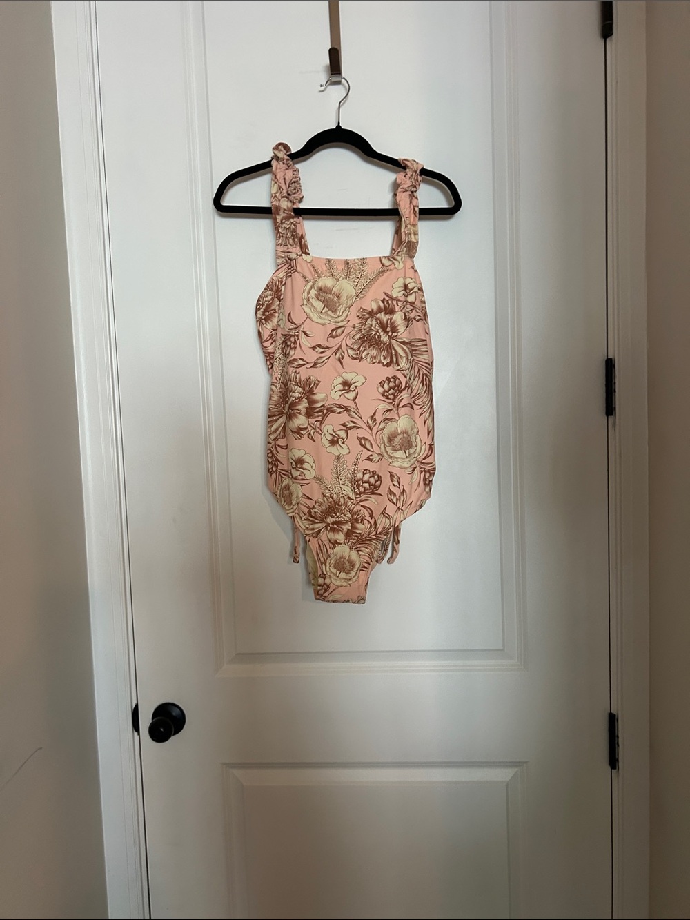 Agua Bendita Pink Floral Ruffle-Shoulder One-Piece Swimsuit